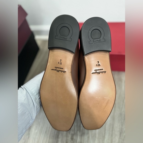 Salvatore Ferragamo loafers - Picture 5 of 6